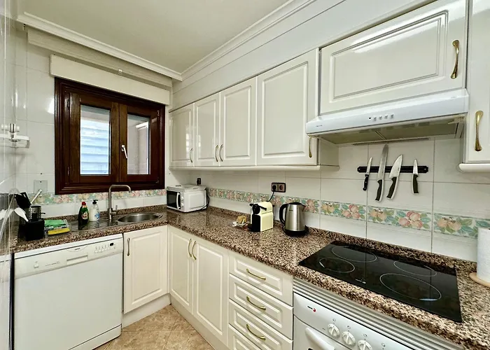 Clubrent - Edf Realet, 1 * קלפה